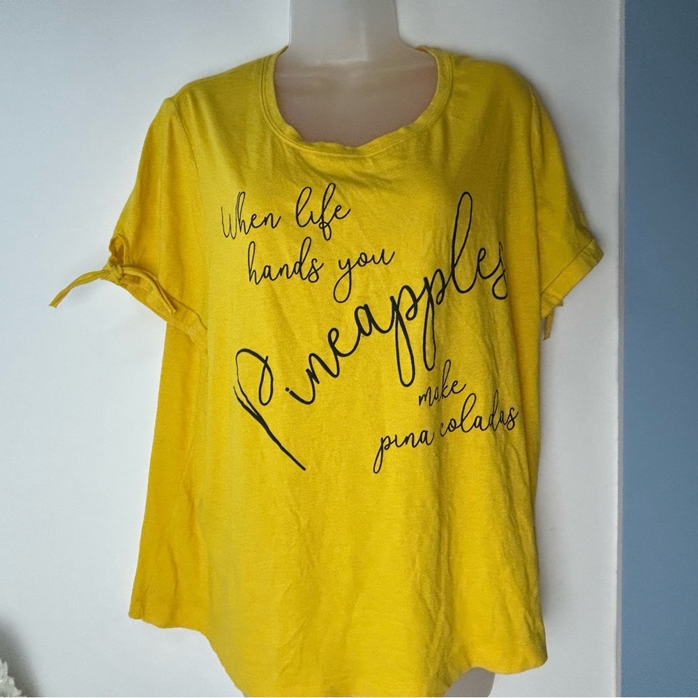 Cacique Yellow Sleep Shirt "When Life Hands you‎ pineapples make pinacoladas" 14